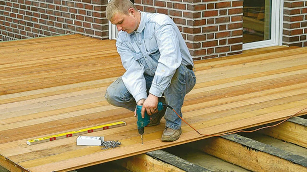 Jakie odstępy legarów na taras drewniany zapewnią trwałość?